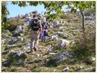 trekking